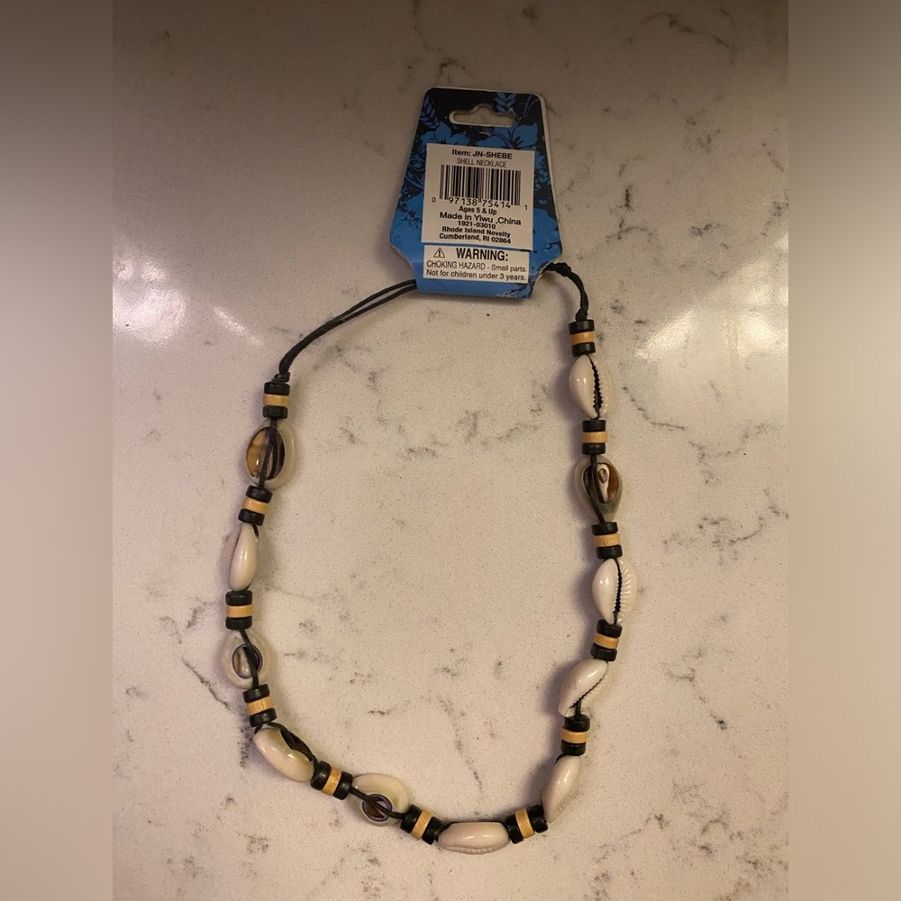 Shell necklace - Picture 2 of 2